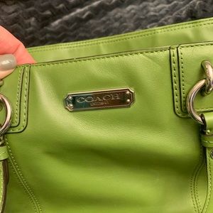 Coach F19252 gallery Zipper Tote handbag- Green